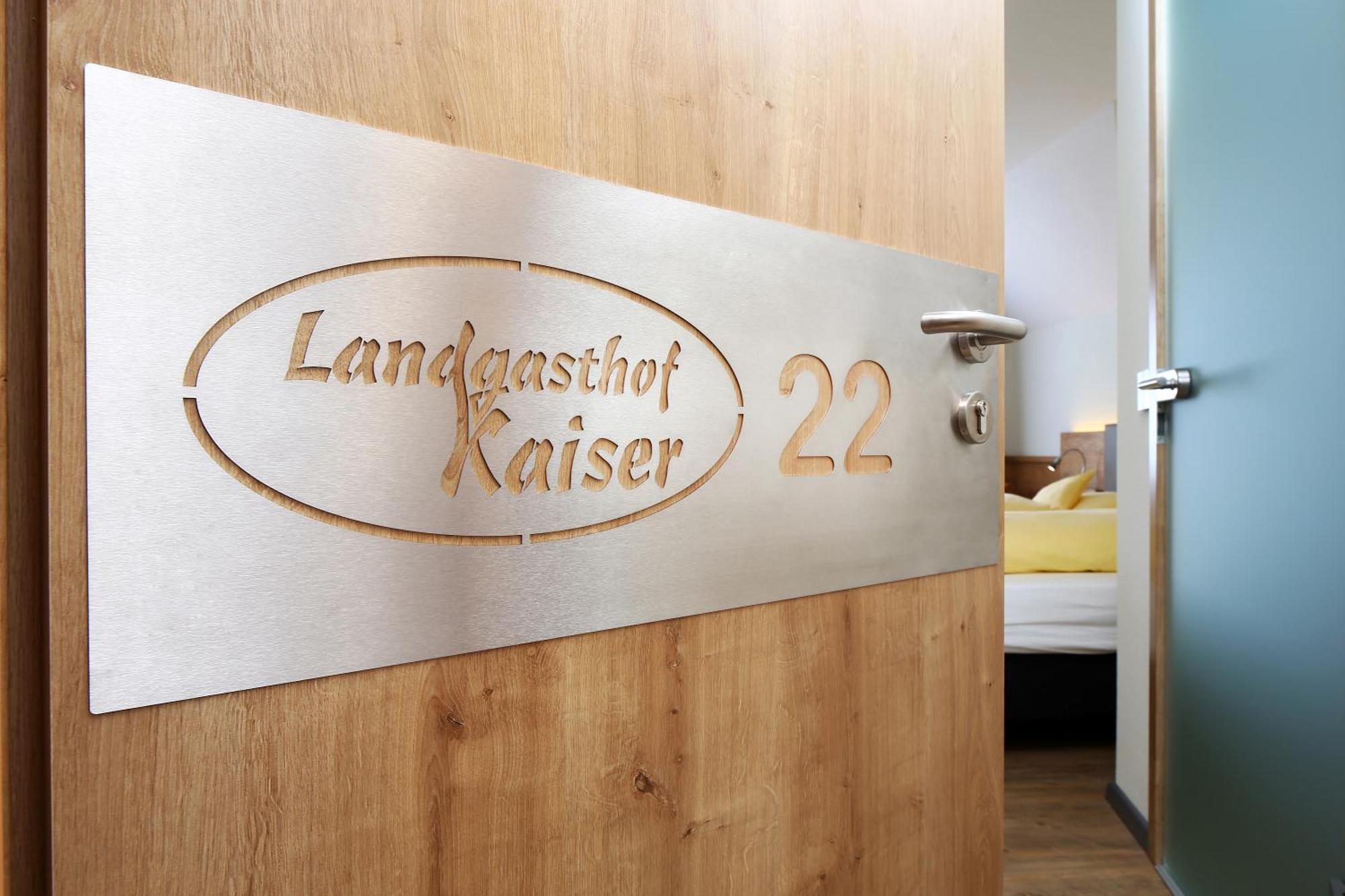 Landgasthof Kaiser Bad Wünnenberg エクステリア 写真
